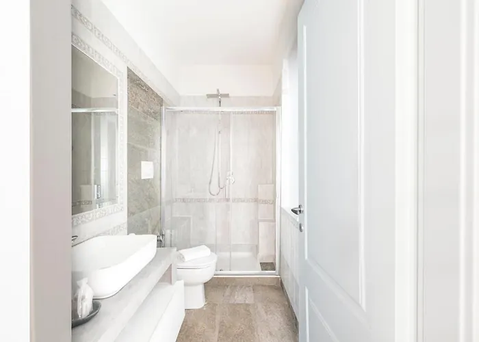 Quattro Fontane 6p - Vivora Apartament